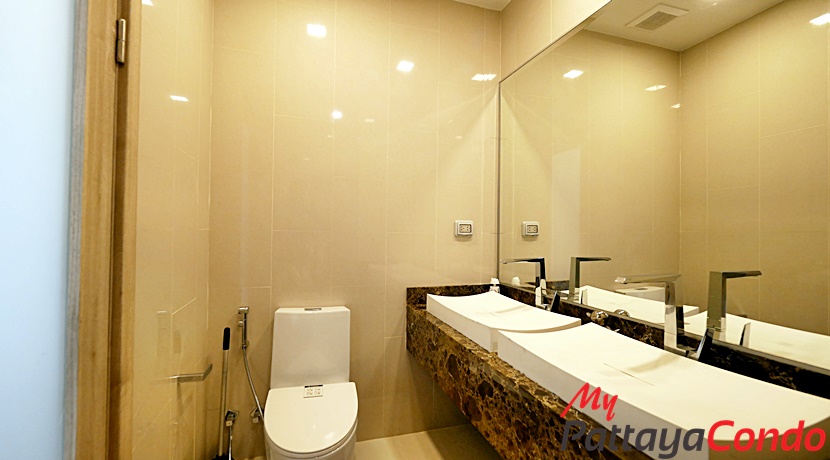 The Peak Towers  Condominium Pattaya For Sale - PEAKT23
