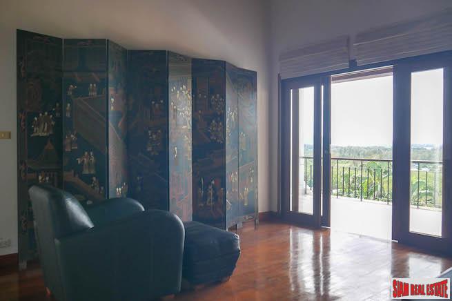 The Residence Overlooking Layan