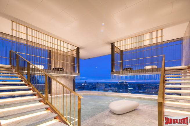 Newly Completed Ultra Luxury High-Rise Condo at Chidlom in the Pathumwan Area -Discount and Rental Guarantee 5% for 2 Years! 2 Bed Units