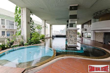 Noble House Thonglor 25