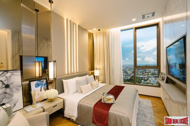 New Ultra Luxury High-Rise on Sukhumvit Road close to BTS Ekkamai - 2 Bed Units