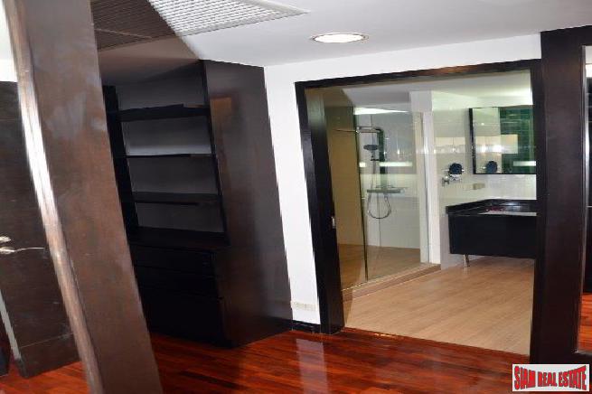 Supreme Elegance | Beautiful 2 Bed Condo with Big Balcony for Sale in Low-Rise Boutique Building at Nanglinchi Road, Sathorn