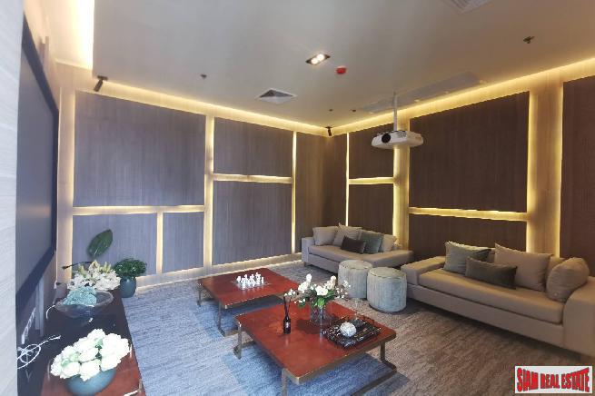 Circle Sukhumvit 11 | Newly Built Luxury High-Rise Condo at Sukhumit 11, BTS Nana - 2 Bed Unit - 15% Discount and Fully Furnished!