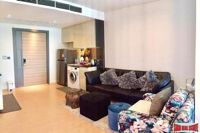The Room Charoenkrung 30