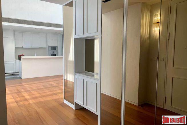Villa Sathorn Condominium