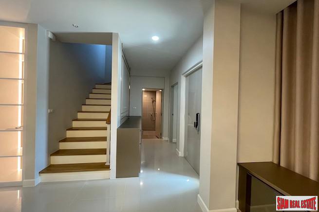 The Edition rama 9 Pattanakarn | Large Three Bedroom House with Private Plunge Pool + Extras for Rent